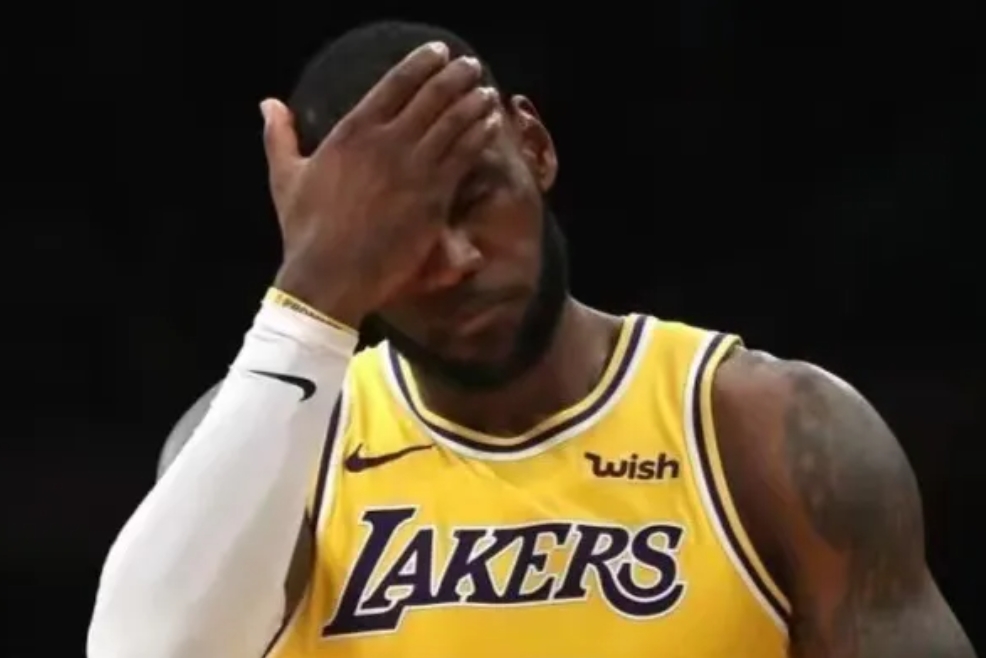 詹姆斯或被nba停(詹姆斯将缺席多场关键战)